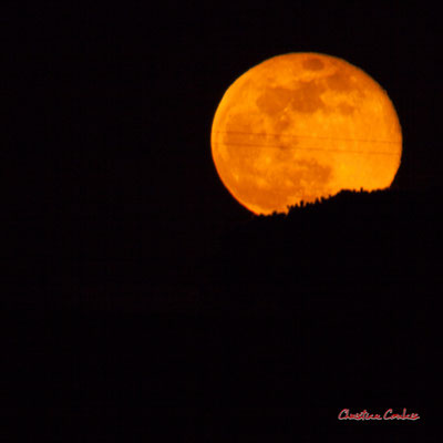 Super lune. Mercredi 8 avril 2020, 21h32mn49s. Cénac, Gironde, France.