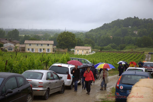 Arrivée au château Lestange; Randonnée jazzy avec les Choraleurs. Festival JAZZ360 2012, Quinsac, dimanche 10 juin 2012