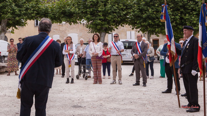 Quatre-vingtième anniversaire du Souvenir et de la Mémoire de la Résistance, stèle Roger Teillet, place de la République, Blasimon, allocution de Daniel Barbe, maire de Blasimon. Dimanche 14 juillet 2024. Photographie © Christian Coulais
