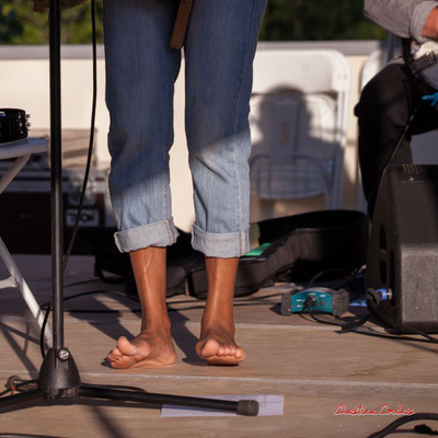 "Swing 1" Amandine Cabald Roche ; Crawfish Wallet. Vendredi 25 juin 2021, Camblanes-et-Meynac. Photographie © Christian Coulais