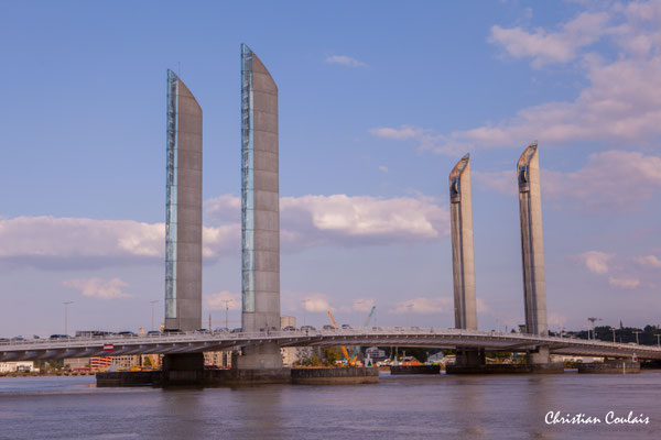 f/22 1/60 sec 51 mm 200 ISO Vendredi 22 août 2025, Bordeaux. Photographie © Christian Coulais