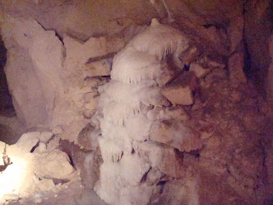 stalactite et effondrement DANGER © C. Coulais