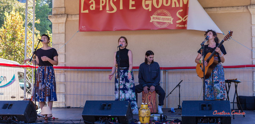 Mathilde Latrubesse, Victoire Cid-Marcus, Quentin Guy, Layla Serrano; Timo Pheievna en concert. Festival Ouvre la voix, Musée du Patrimoine sensible du créonnais, Sadirac, dimanche 5 septembre 2021. Photographie © Christian Coulais