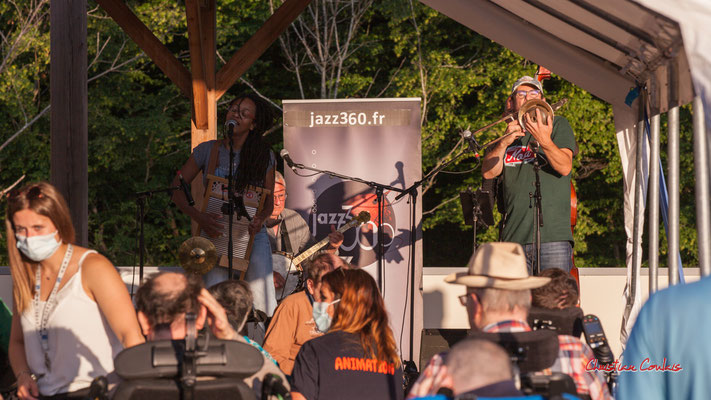 Concert de Crawfish Wallet. Vendredi 25 juin 2021, M.A.S. LADAPT, Camblanes-et-Meynac. Photographie © Christian Coulais