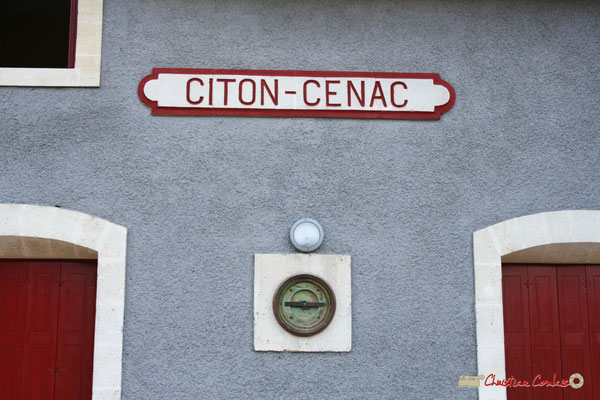 Gare ferroviaire de Citon-Cénac en cours de réhabilitation. Cénac, 01/06/2010