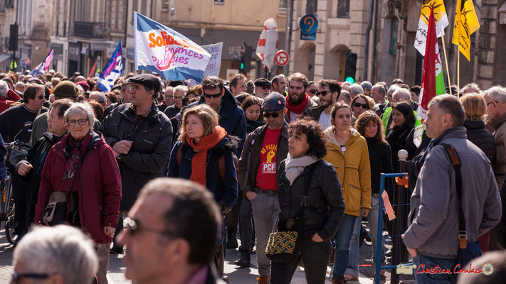 14h53 Manifestation intersyndicale de la Fonction publique/cheminots/retraités/étudiants, place Gambetta, Bordeaux. 22/03/2018