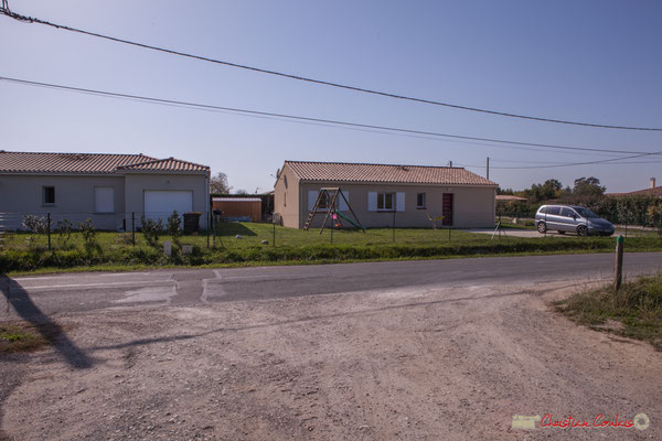 2 Habitats des années 2015. Avenue de Lignan, Cénac, Gironde. 16/10/2017