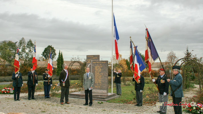 Hommages et commémoration de l'Armistice du 11 novembre 1918 à Cénac, ce mardi 11 novembre 2008.