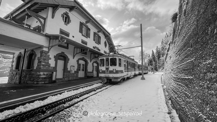 BDeh 302 et sa Bt 351 à Leysin Grand-Hôtel