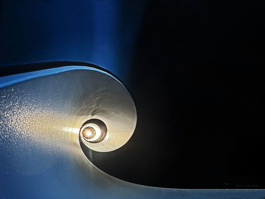 Karin Steffens - Fibonacci-Spirale im Treppenhaus des Städel