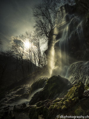 Mystische Stimmung am Wasserfall, aufgenommen in Deutschland. Bild-Nummer: 314