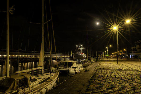 Gladys / F 16 - 15 s - 160 iso