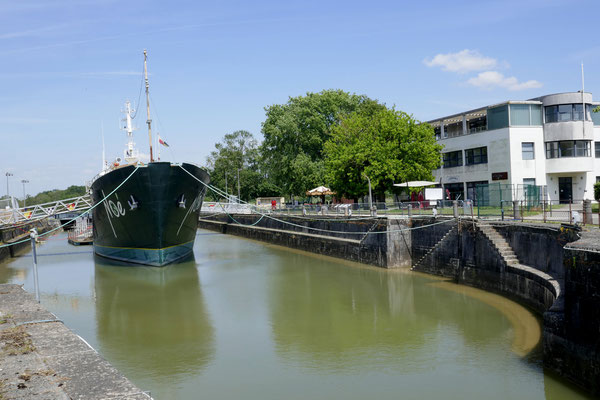 F 8 - 1/400 s - 200 iso