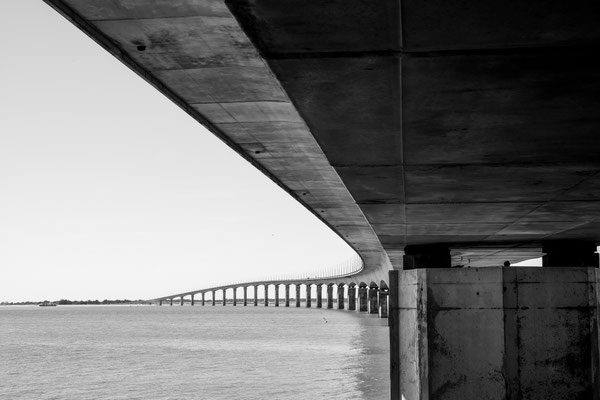 F 10 - 1/170 s - 160 iso