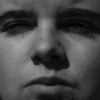 Guy / F 6.4 - 1/2500 s - 200 iso