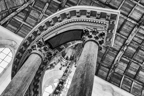 Jean-Michel / F 8 - 1/40 s - 1 600 iso