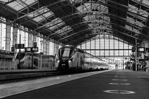 Jacques Lancereau / F 4 - 1/160 s - 640 iso