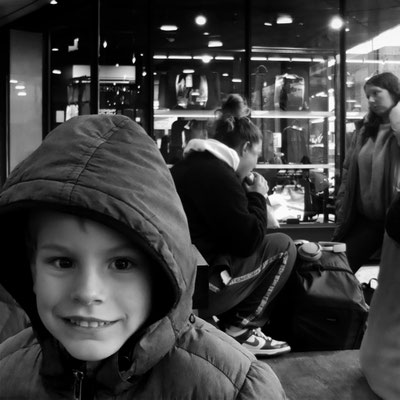 Philippe Vallet / F 3.3 - 1/25 s - 400 iso