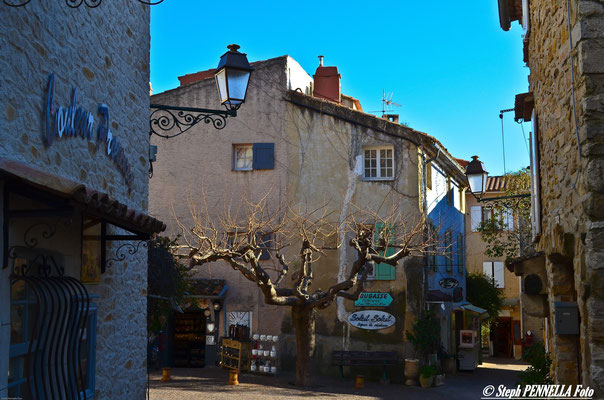 Le village typique du Castellet, Var 