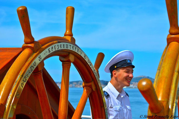  Le voilier "Kruzenstern" de la marine russe, en escale à Toulon, Le bateau s'appelle en russe: Барк «Крузенштерн» et il a été livré à l'URSS en 1946 au titre des dommages de guerre et rebaptisé du nom de l'explorateur du début du XIXe siècle, Adam Johann