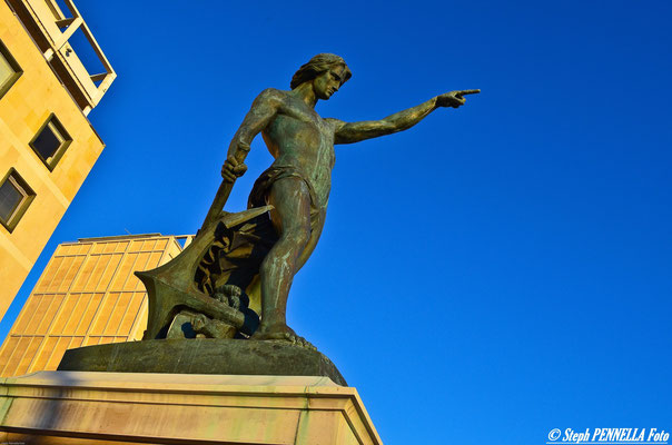 Cuverville, statue symbole de Toulon