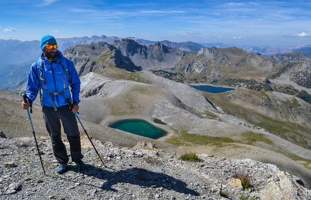 David en contre bas du sommet des Garrets à 2822 mètres d'altitude dans le Massif du Mercantour, Alpes du Sud.