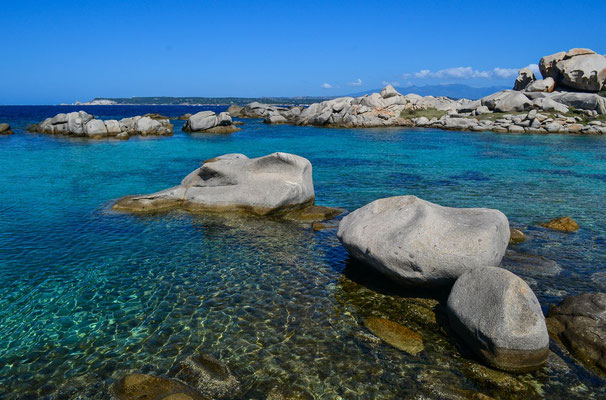 Moorea ? Bali ? Maldives ? La Corse n'a décidément rien à envier aux plages les plus paradisiaques de la planète