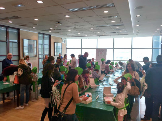 taller de reposteria creativa en Cartagena. La dulce ilusion en El Corte Ingles. Taller de reposteria infantil