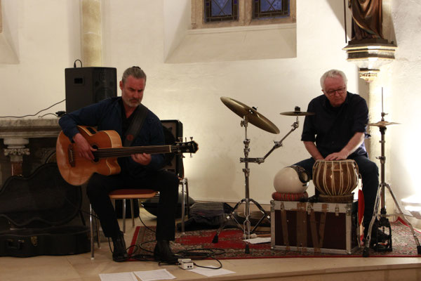 Arnulf Lindner (Bass) und Peter Rosmanith (Perkussion)