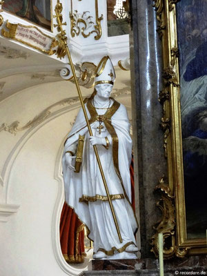 Figur des Hl. Ildefons v. Toledo, einer der "Kapläne Mariens"