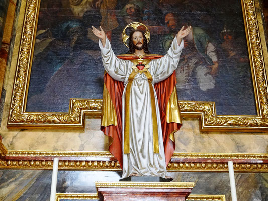 Jesusfigur von 1900 am Rosenkranzaltar