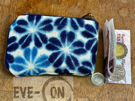 10108 Japanische Batik Blumen