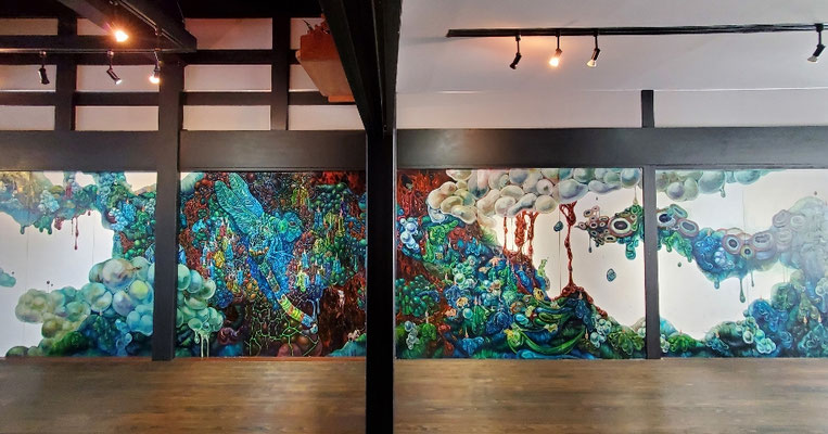 愛情不浄相図　襖芯材、白亜地、油絵具　 1750×7900(mm)　2023