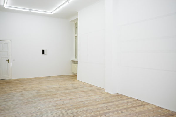 installation view of "Invisible Lines", courtesy Safn Berlin