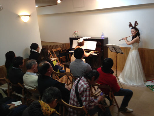 ピアノを使った演奏会もできます♬