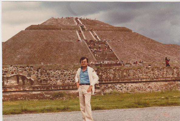 Mexico - Teotihuacan - piramide del sole