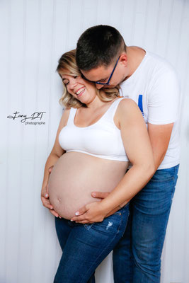 Séance photo bébé naissance maternité grossesse famille réalisée dans mon studio à Saint-André-de-l'Eure (27), proche d’Évreux et de Dreux
