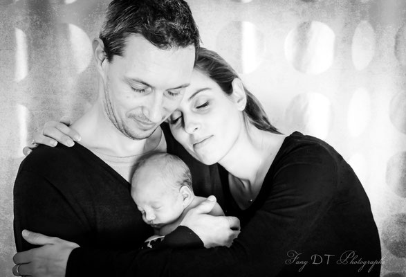 Séance photo bébé naissance maternité famille réalisée dans mon studio à Saint-André-de-l'Eure (27), proche d’Évreux et de Dreux