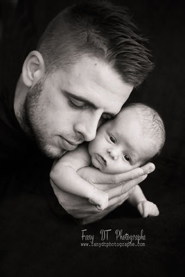 Séance photo bébé naissance maternité famille réalisée dans mon studio à Saint-André-de-l'Eure (27), proche d’Évreux et de Dreux