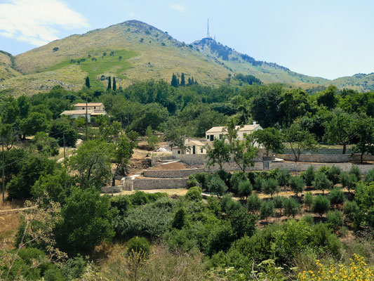 Randonnée en 4X4 - Village historique d'Ano Perithia - Patrimone de l'UNESCO