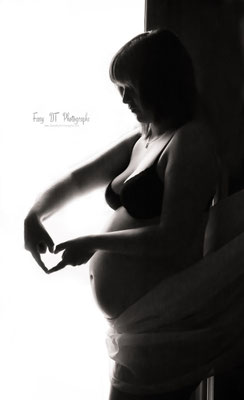 Séance photo bébé naissance maternité grossesse famille réalisée dans mon studio à Saint-André-de-l'Eure (27), proche d’Évreux et de Dreux
