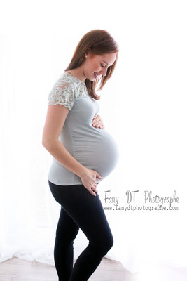Séance photo bébé naissance maternité grossesse famille réalisée dans mon studio à Saint-André-de-l'Eure (27), proche d’Évreux et de Dreux