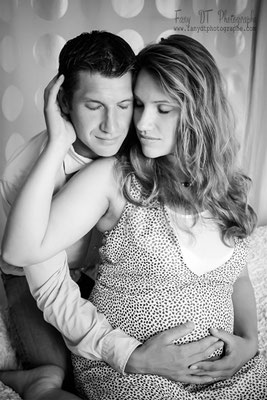 Séance photo bébé naissance maternité grossesse famille réalisée dans mon studio à Saint-André-de-l'Eure (27), proche d’Évreux et de Dreux