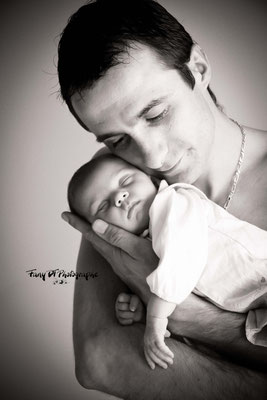 Séance photo bébé naissance maternité famille réalisée dans mon studio à Saint-André-de-l'Eure (27), proche d’Évreux et de Dreux