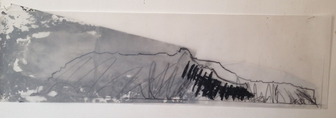 Horizon #4, 2015, papier, calque, graphite, 17 x 58 cm