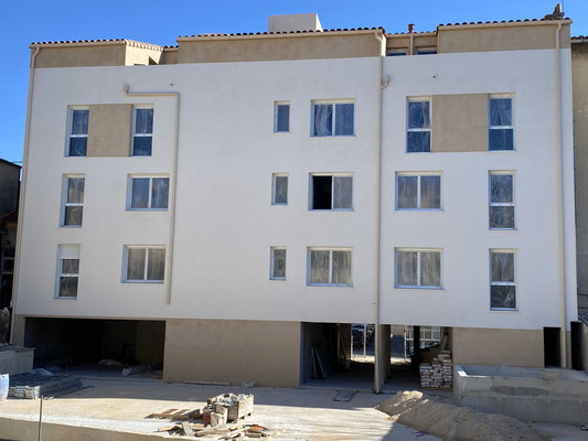 Construction de 24 logements sur 2 bâtiments avec 1 niveau de sous-sol à Marseille (13) - fin de travaux en cours - 