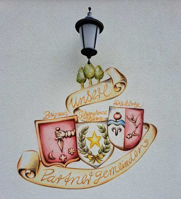 Airbrush für Fassadengestaltung in Niederau am Rathaus