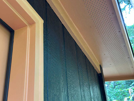 August 14, 2025. Closeup of the trim board placed between the wall and soffit.