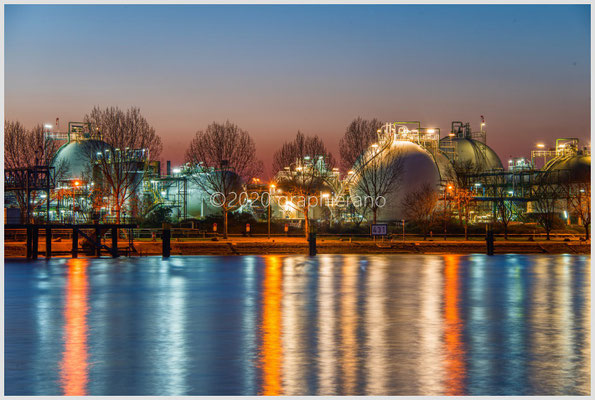 BASF Ludwigshafen Blaue Stunde