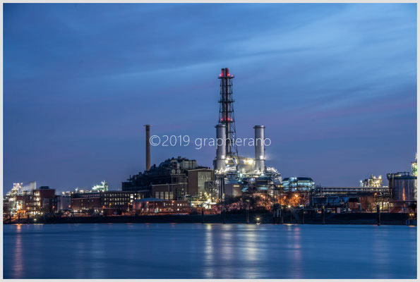 BASF Ludwigshafen Blaue Stunde